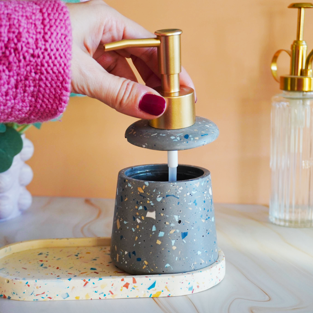Dispenser di Sapone liquido in Eco-Resina - Color London Terrazzo Gold – Fatto a Mano