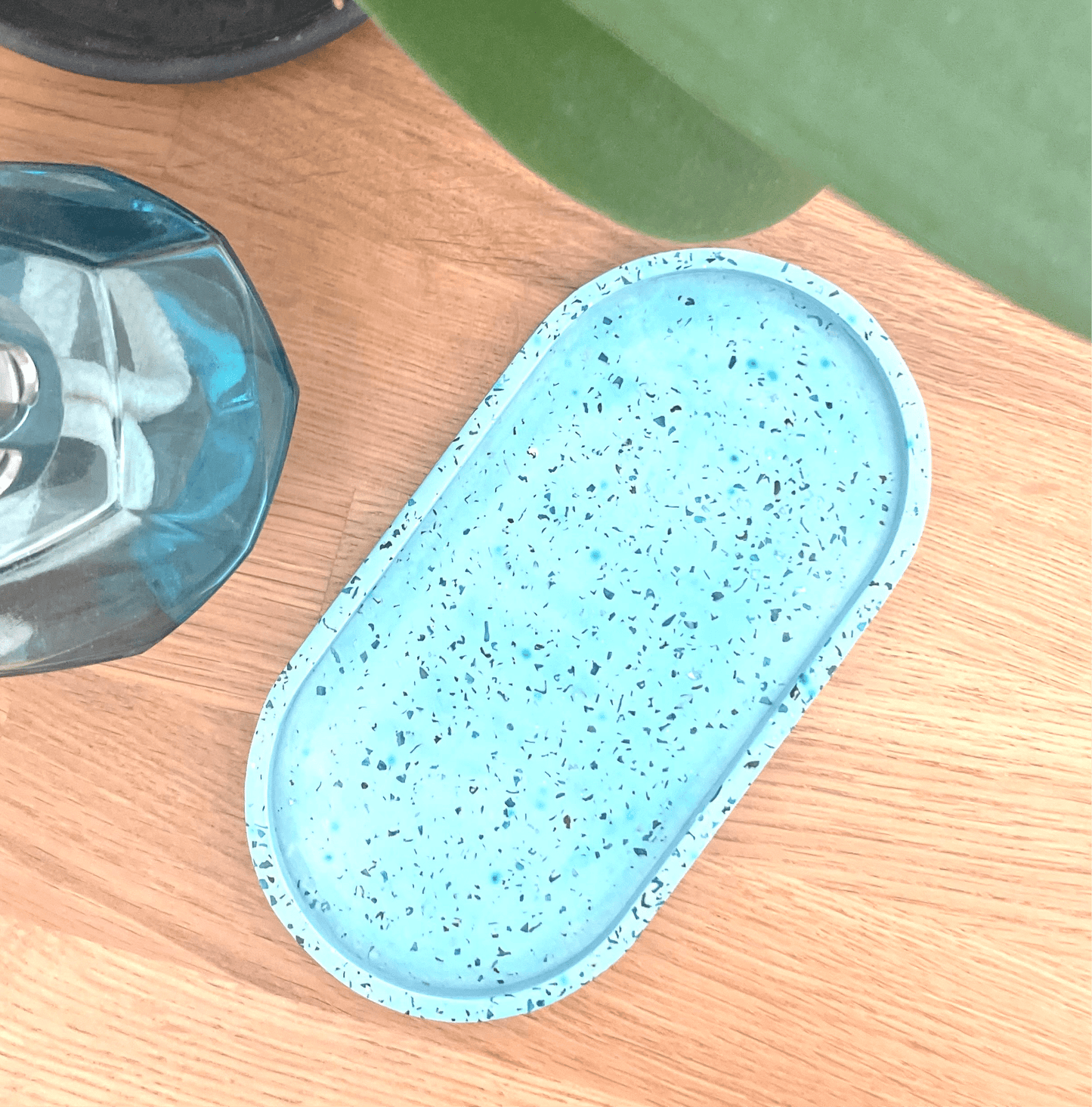 Kookie.it Svuotatasche/portasapone Ovale - Terrazzo Vetro - Ocean Blue