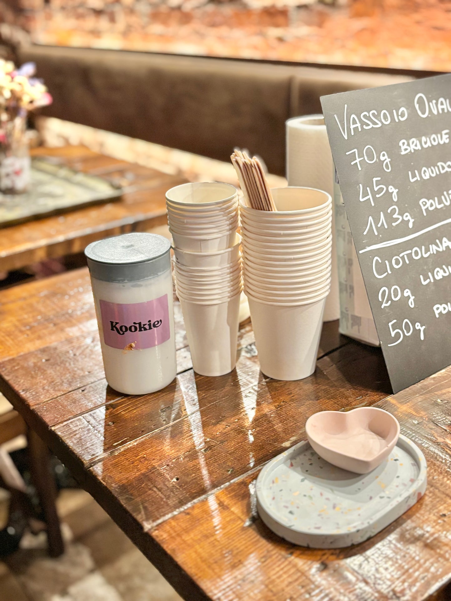 Corso di Eco Resina: crea il tuo set di vasetto e piattino @ Libreria Cuorcontento Bollate