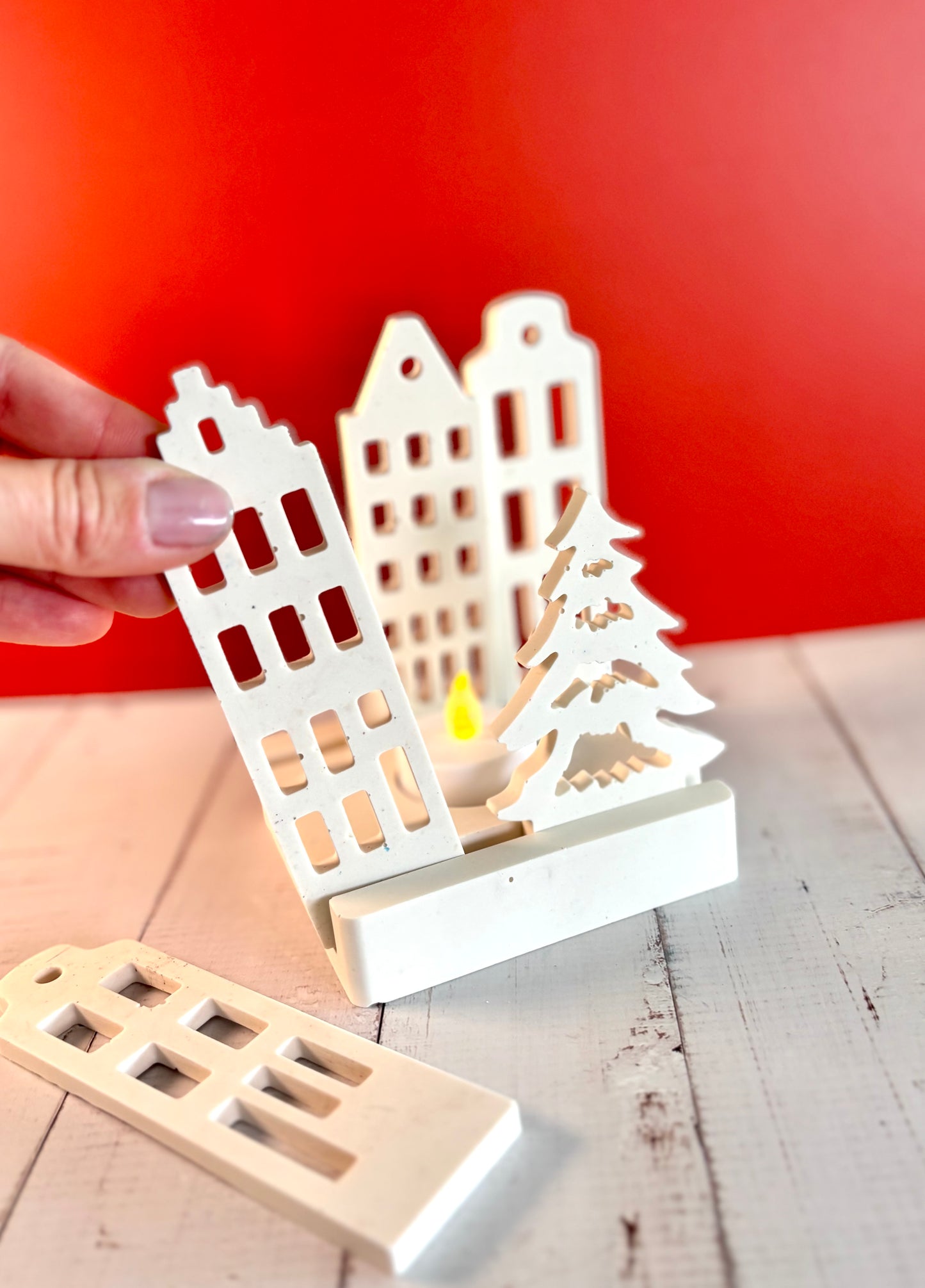 Casette olandesi Bianche in eco resina con base porta-lumino quadrata - Kookie.it