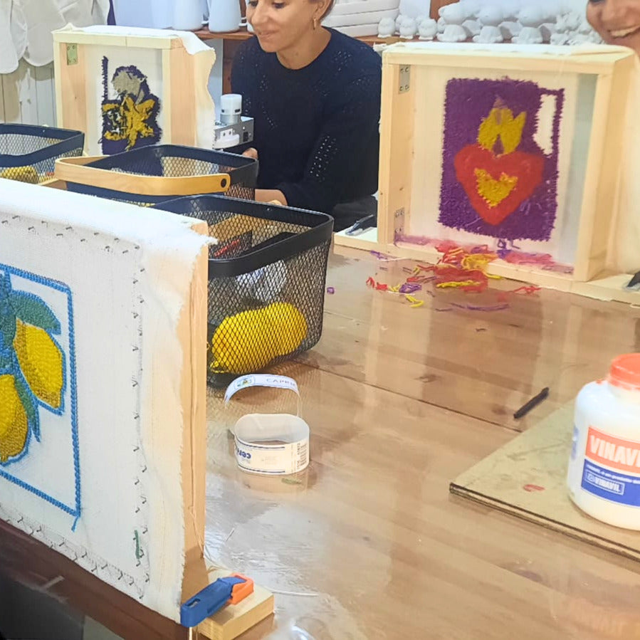 Corso di Tufting a Milano: crea il tuo quadretto-tappeto - Kookie.it