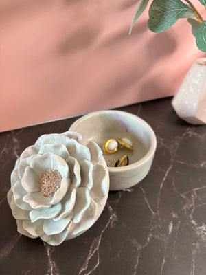 Camelia bianca – Candela o vasetto Porta Gioie