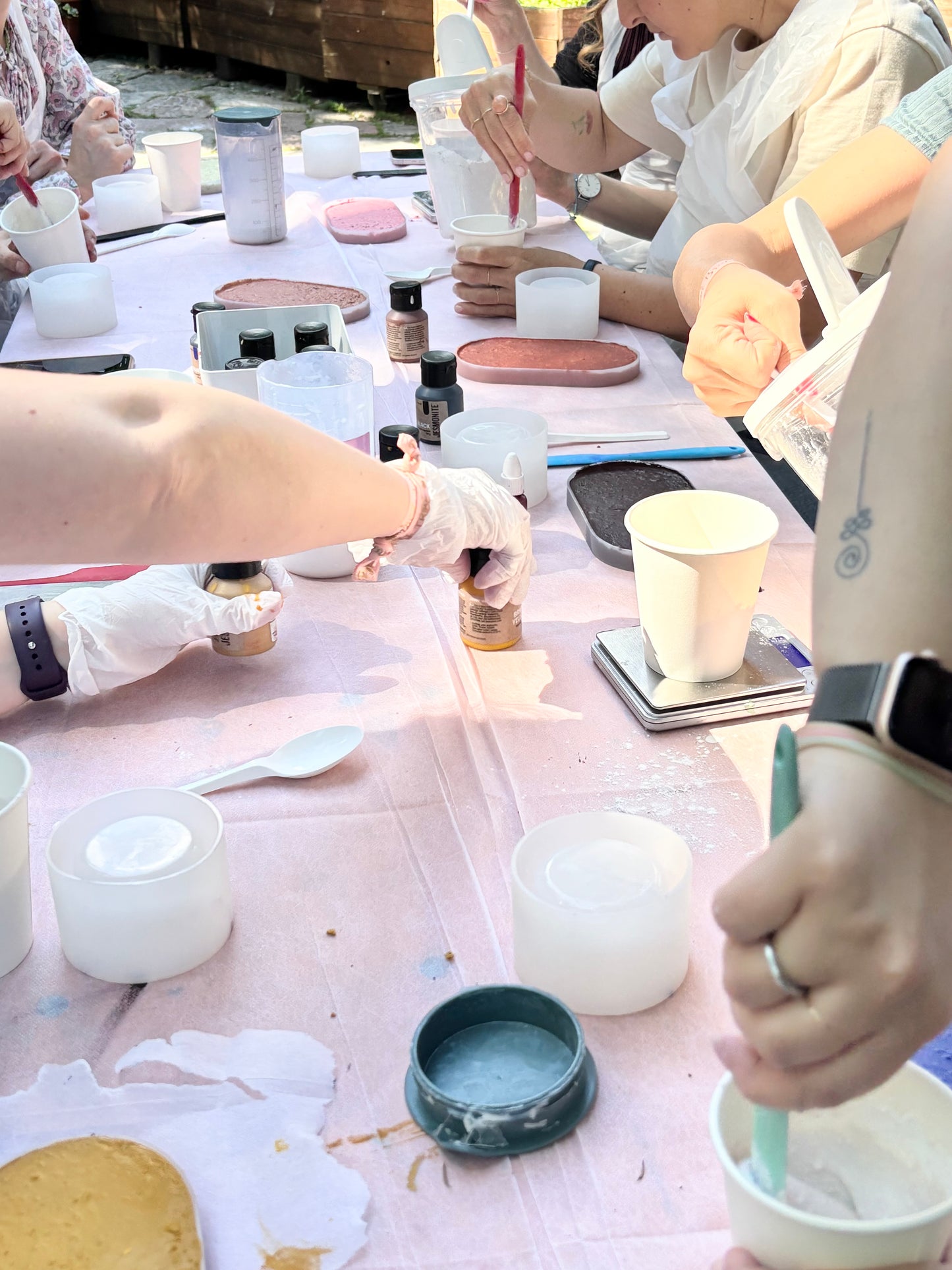 Laboratorio: set di piattino e vasetto con piantina @ Cascina Nascosta - Milano