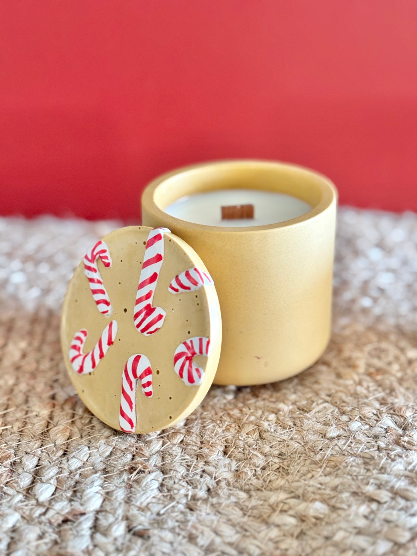 Candela Candy Cane artigianale con coperchio decorato