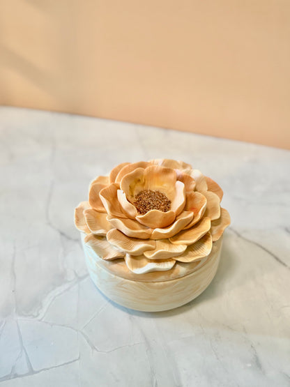 Camelia arancione – Candela o vasetto Porta Gioie