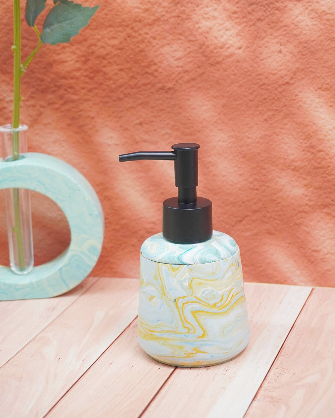 Dispenser di sapone liquido in eco resina - Colore Marmo Jungle - Kookie.it