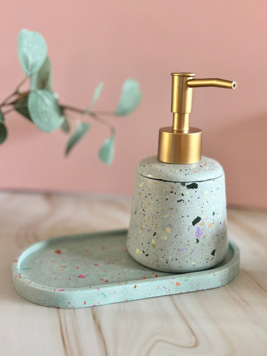 Kookie.it Arredamento Dispenser di Sapone liquido in Eco-Resina - Color Salvia Terrazzo – Fatto a Mano