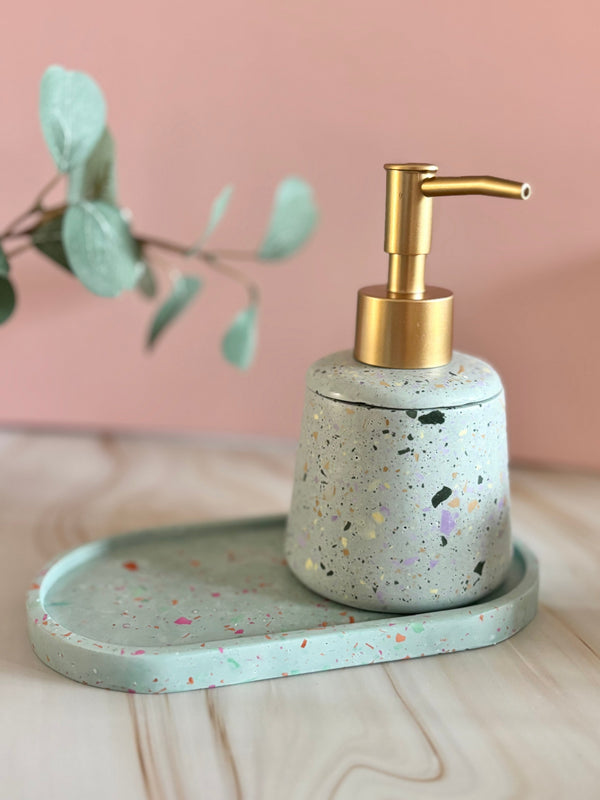 Kookie.it Arredamento Dispenser di Sapone liquido in Eco-Resina - Color Salvia Terrazzo – Fatto a Mano