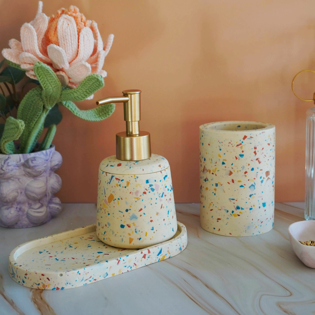 Set Bagno Crema - Vassoio, Porta spazzolini e Dispenser per sapone liquido - Fatto a Mano