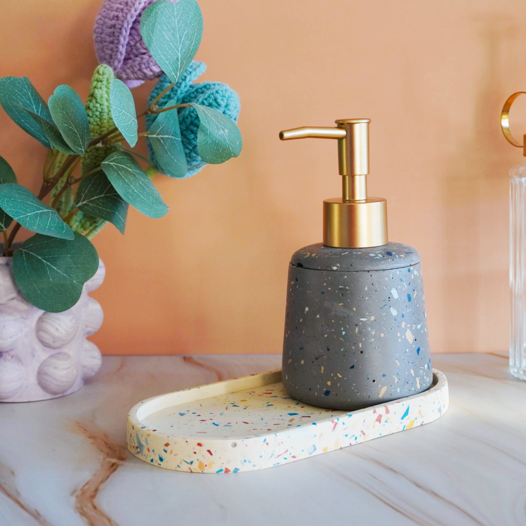 Dispenser di Sapone liquido in Eco-Resina - Color London Terrazzo Gold – Fatto a Mano