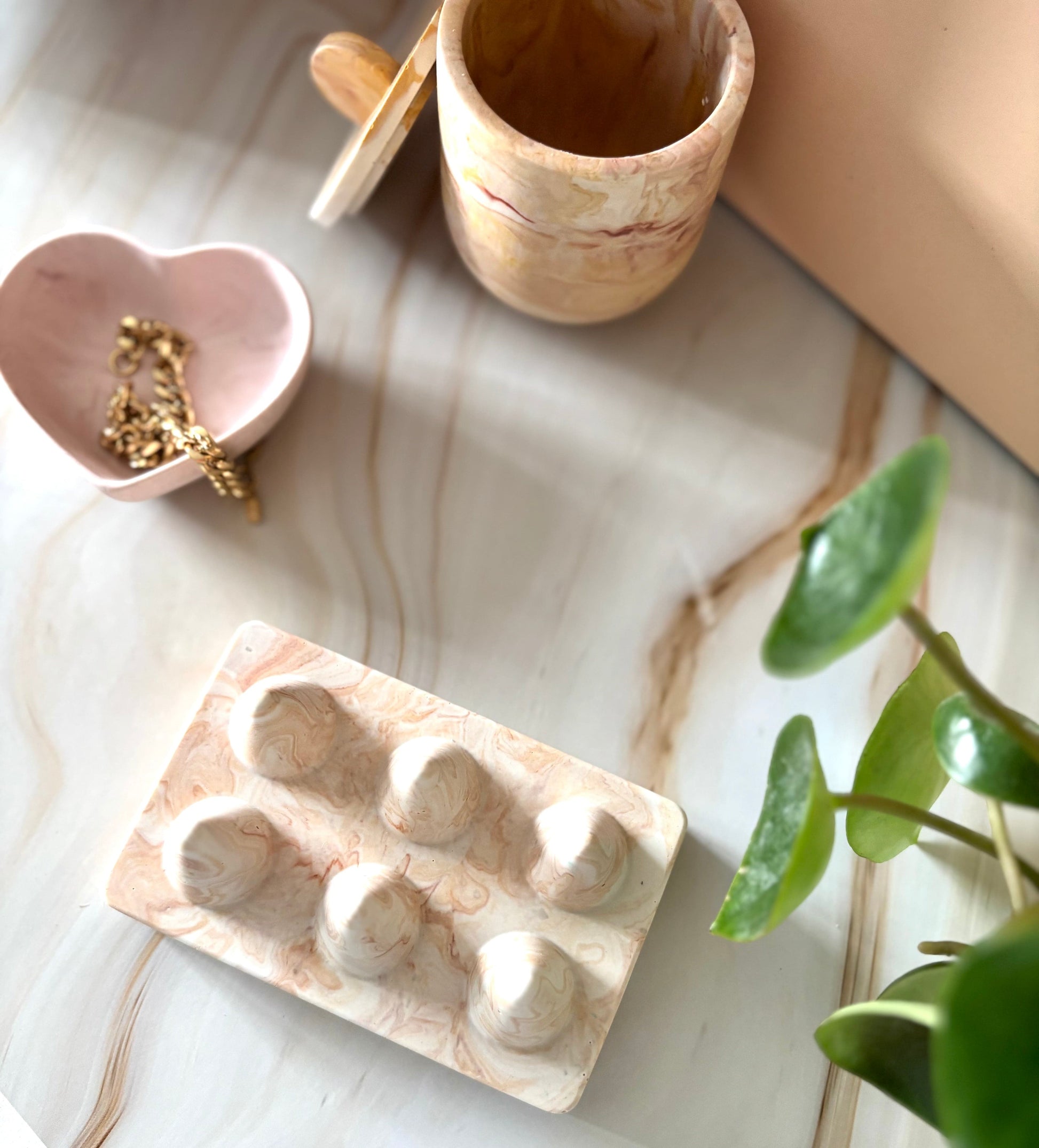 Kookie.it Porta anelli a 6 coni in eco resina – effetto marmo - Rose