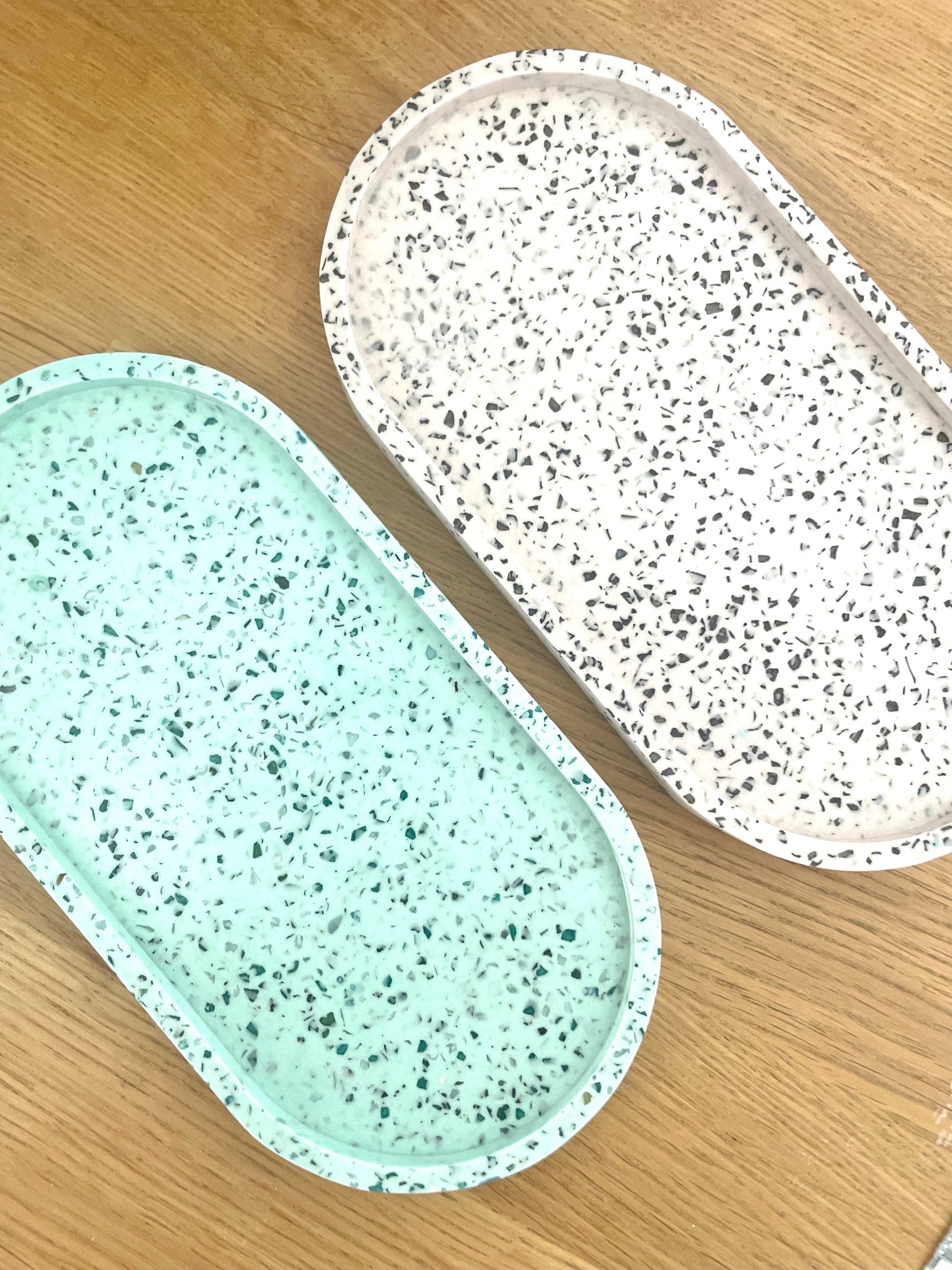 Kookie.it Svuotatasche/portasapone Ovale - Terrazzo Vetro - Verde Menta